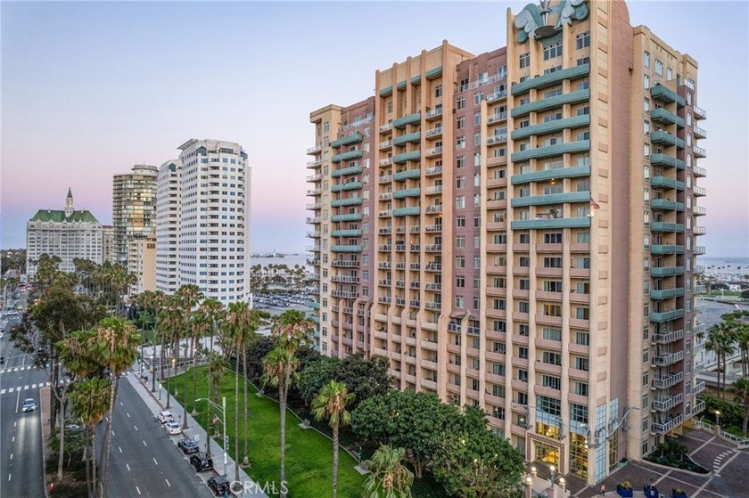Welcome to AQUA Towers, one of Downtown Long Beach's most Iconic - photo 47