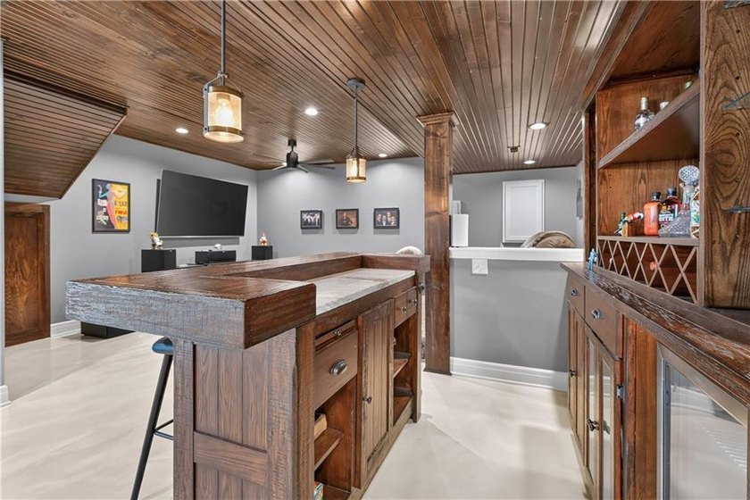 Beautifully updated and exceptionally well-maintained home in - photo 50