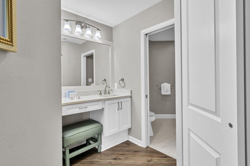 Located on the coveted beachside of Sandestin, this stunning - photo 21