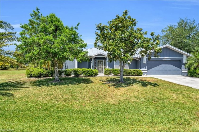 RARE OPPORTUNITY for a beautiful POOL HOME on 0.68 ACRES in Deep - photo 2