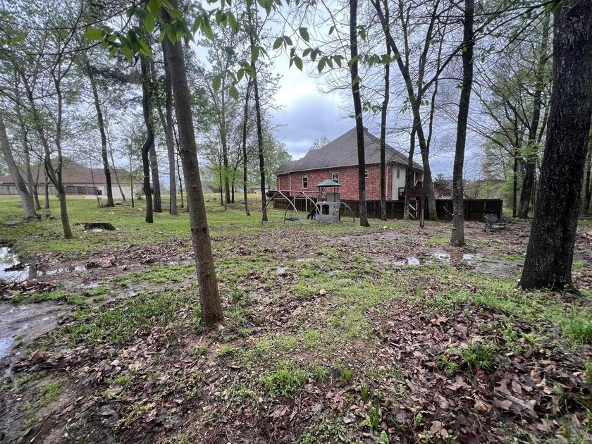 Build Your Dream Home in Prestigious Hurricane Lake Estates! - photo 3