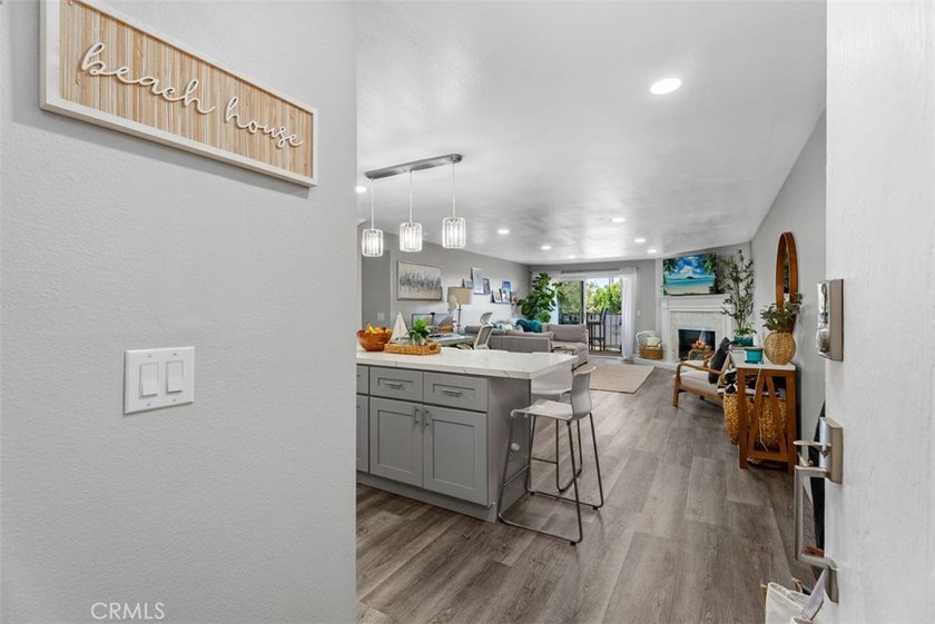 Beautifully remodeled residence at Ocean Fairways Condominiums - photo 4