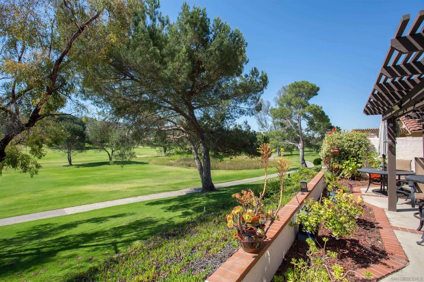 Want Views? Love Golf Views? Beautiful Senior Living, perfect - photo 34