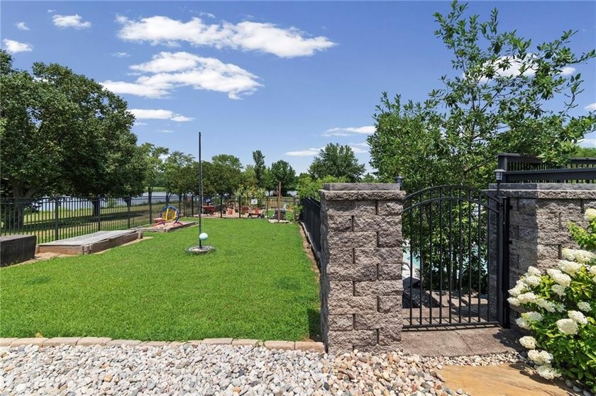 Resort lifestyle meets peaceful country living on private Bass - photo 46