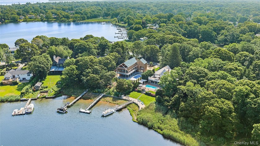 5 Bluff Point Road is a remarkable new waterfront residence - photo 5