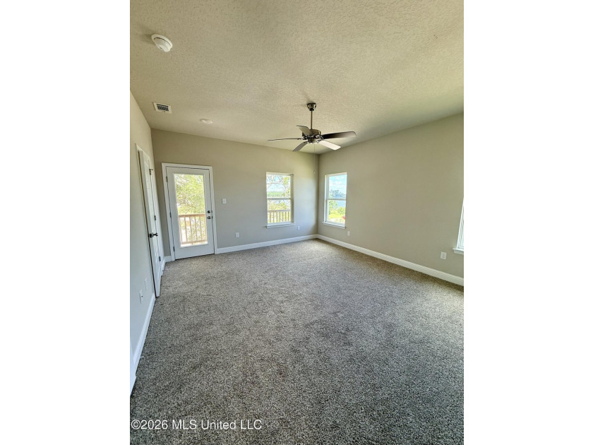 Discover the perfect blend of comfort and coastal charm in this - photo 13
