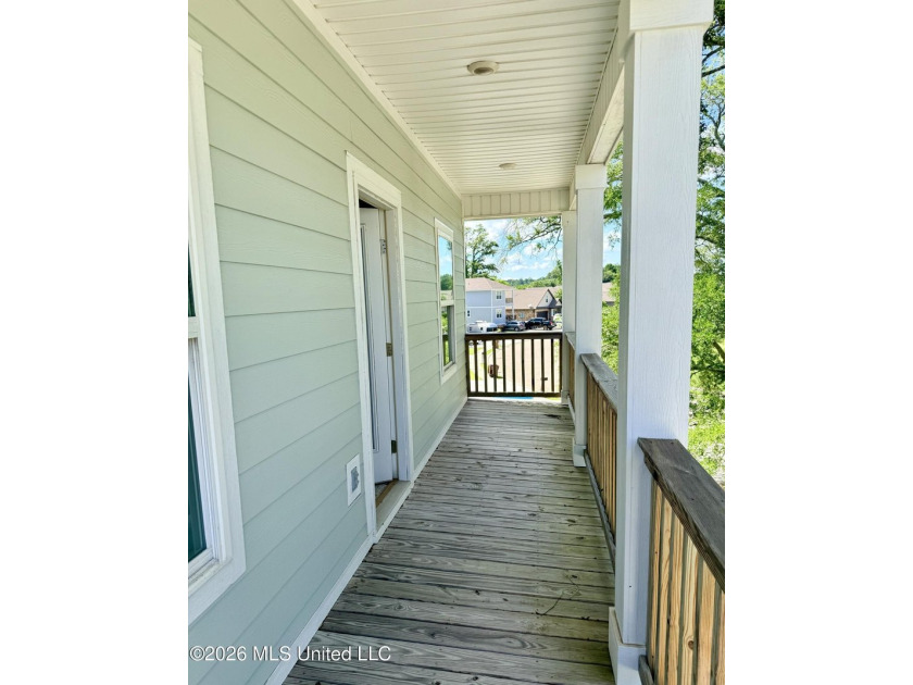 Discover the perfect blend of comfort and coastal charm in this - photo 14