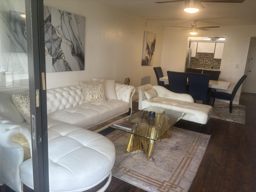 Beautifully updated 2-bedroom, 2-bath condo located in the - photo 5