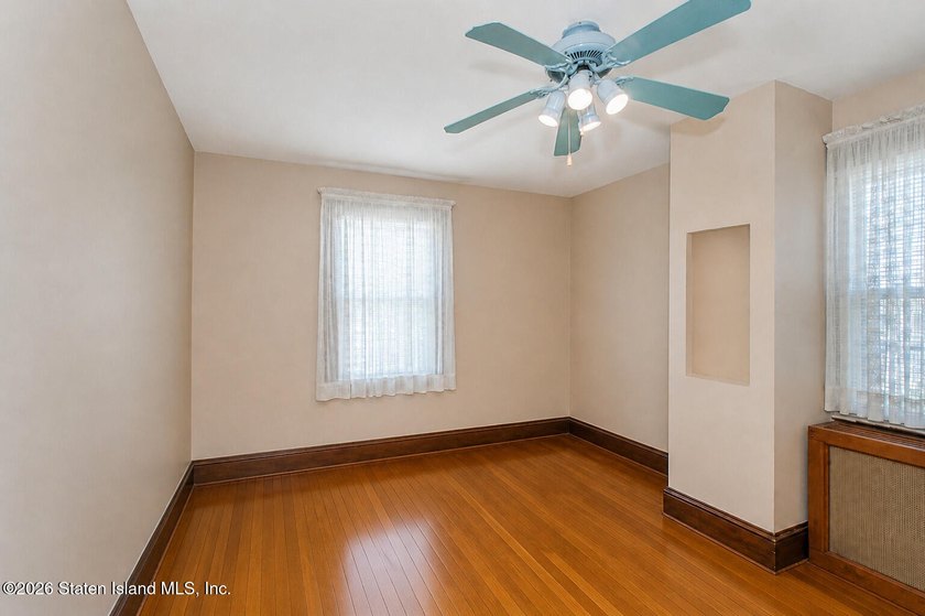 Welcome to 273 Waters Ave, a charming colonial set on a corner - photo 17