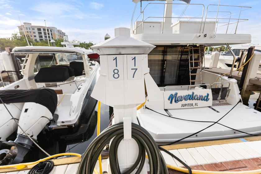 Don't miss this chance to secure Slip 17 at Jupiter Yacht Club - photo 8
