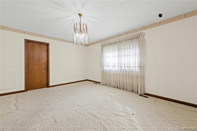 Welcome to 38219 Santa Anna Street in Clinton Township! This - photo 12