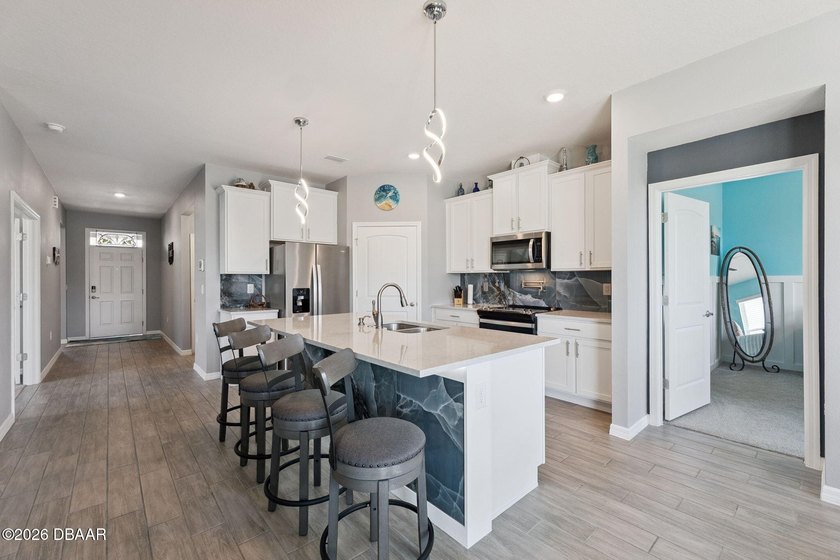 Welcome to your nearly-new waterfront retreat in the desirable - photo 10