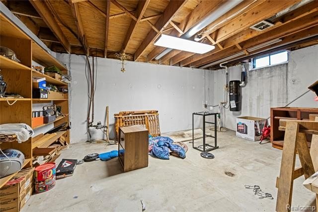 Welcome to 38219 Santa Anna Street in Clinton Township! This - photo 26