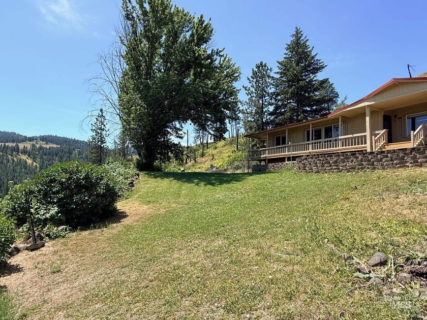Million-Dollar-River Views at half the price! Experience the - photo 37
