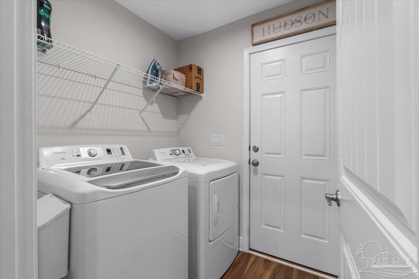 Welcome to this beautifully crafted brick home, perfectly - photo 22