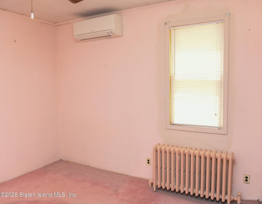Fully detached home in the heart of sought-after Westerleigh - photo 14