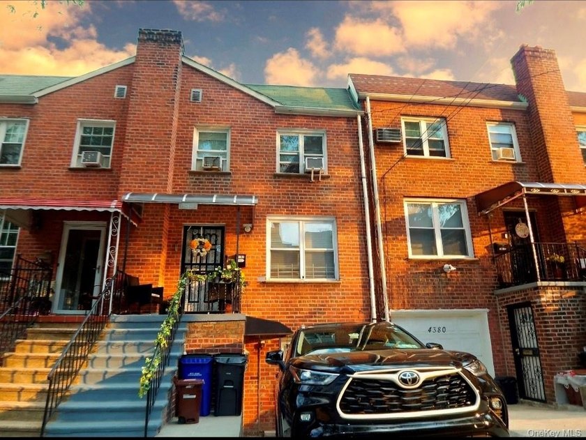 Your new home in Wakefield, The Bronx, is finally here. Step - photo 2