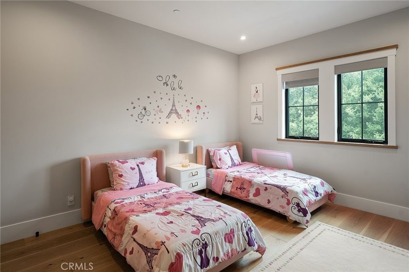 Nestled in the highly sought-after enclave of Colfax Meadows - photo 31