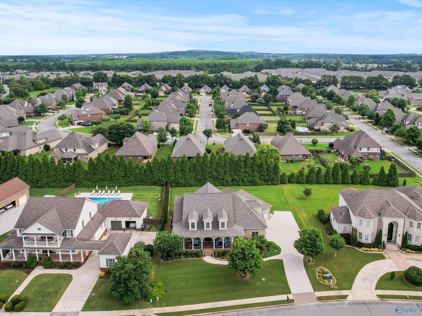 Experience refined luxury in one of Huntsville's most desirable - photo 46
