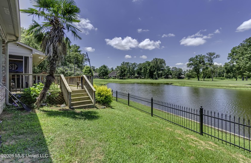 Welcome to 406 Audubon Woods, a rare opportunity to own a - photo 15