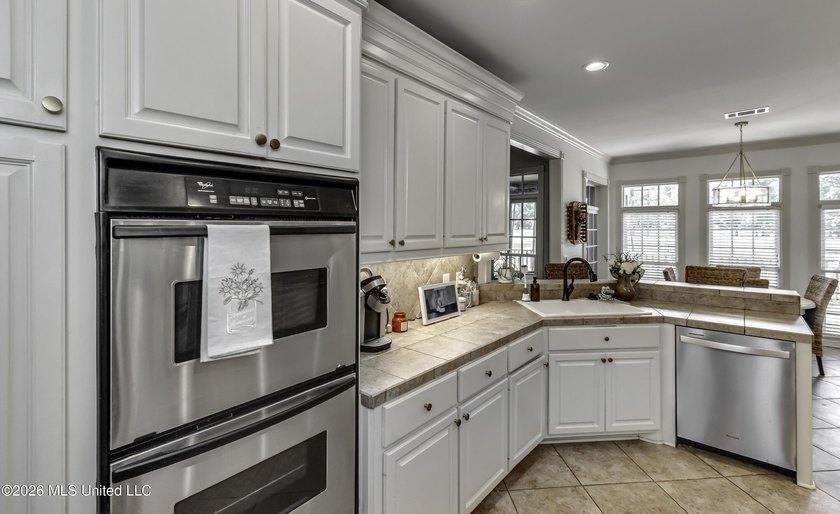 Welcome to 406 Audubon Woods, a rare opportunity to own a - photo 36