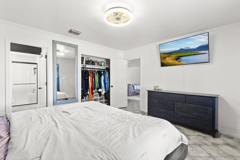 This renovated 2-bedroom, 2-bath condo has a newer roof (2022) - photo 13