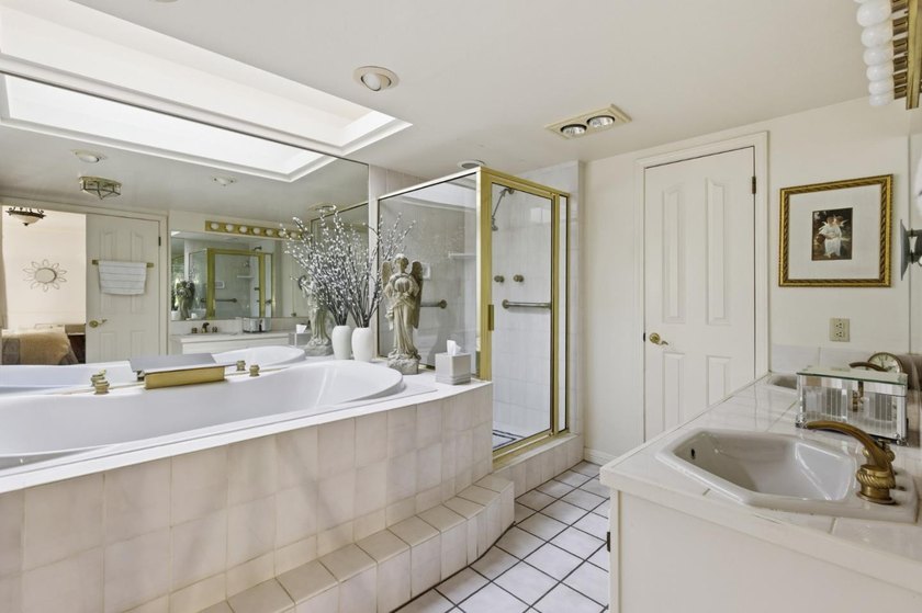 A stones throw from Monterey Peninsula Country Club and a short - photo 17