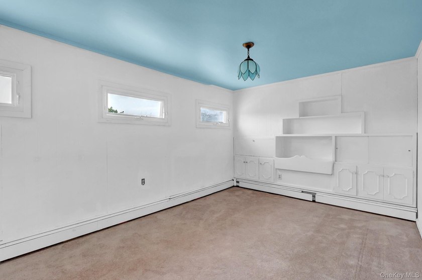 Here you will find all that you have been looking for in an home - photo 23