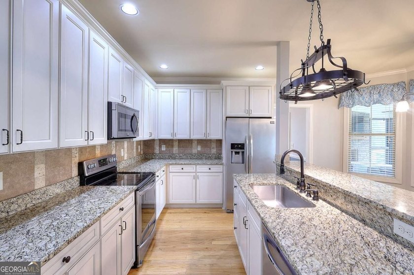 BACK ON THE MARKET AT NO FAULT TO SELLER! Welcome to this - photo 14