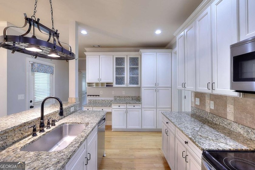 BACK ON THE MARKET AT NO FAULT TO SELLER! Welcome to this - photo 15