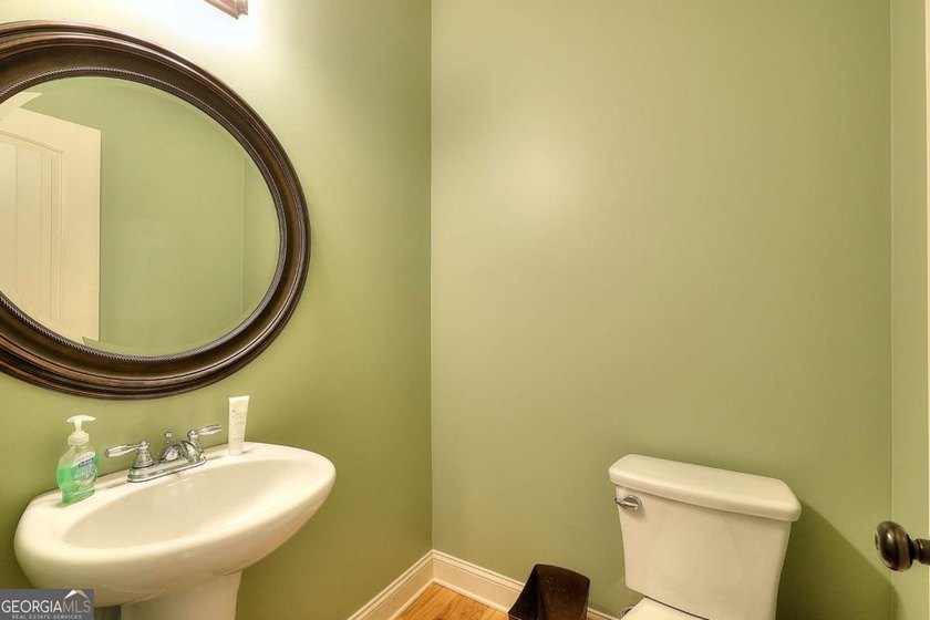 BACK ON THE MARKET AT NO FAULT TO SELLER! Welcome to this - photo 19
