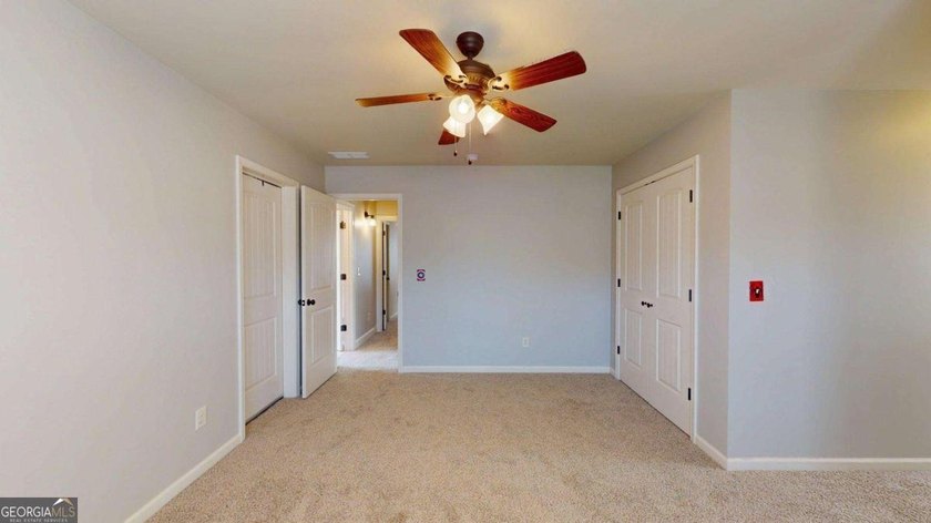 BACK ON THE MARKET AT NO FAULT TO SELLER! Welcome to this - photo 27