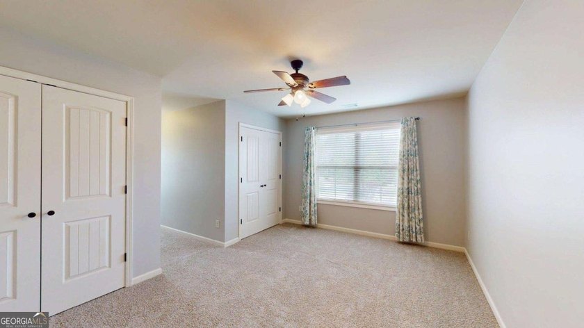 BACK ON THE MARKET AT NO FAULT TO SELLER! Welcome to this - photo 28