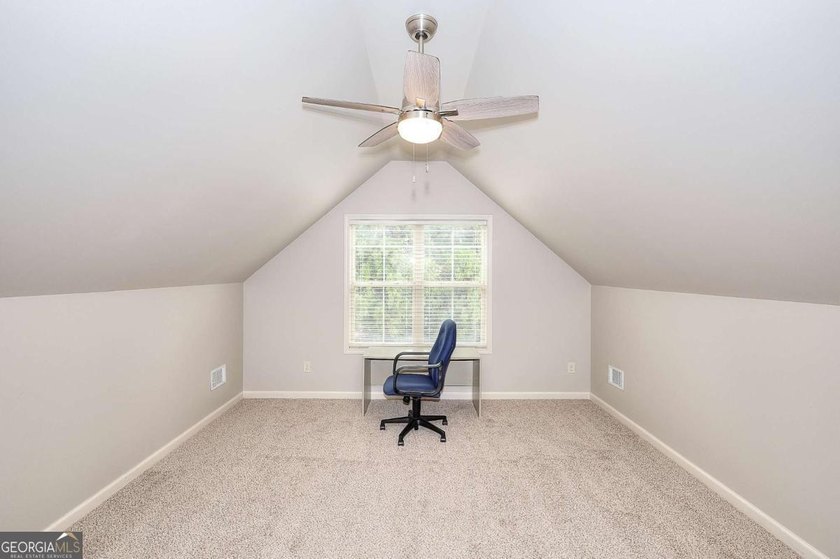 BACK ON THE MARKET AT NO FAULT TO SELLER! Welcome to this - photo 31