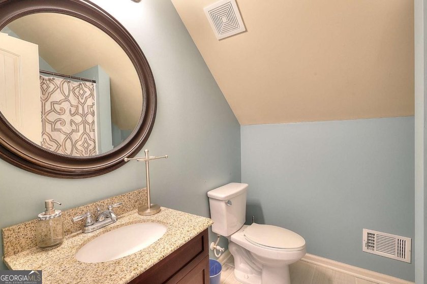 BACK ON THE MARKET AT NO FAULT TO SELLER! Welcome to this - photo 34