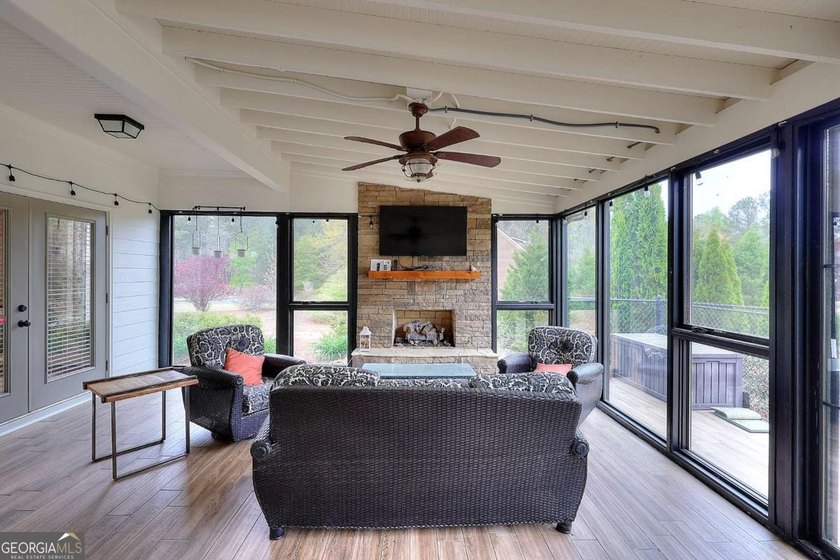 BACK ON THE MARKET AT NO FAULT TO SELLER! Welcome to this - photo 36