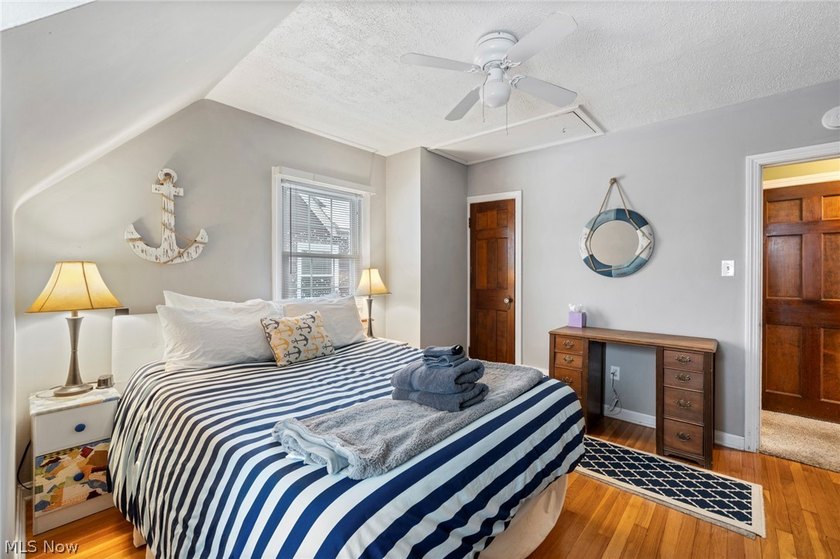 Welcome to this charming Cape Cod with Lake Erie access - photo 27