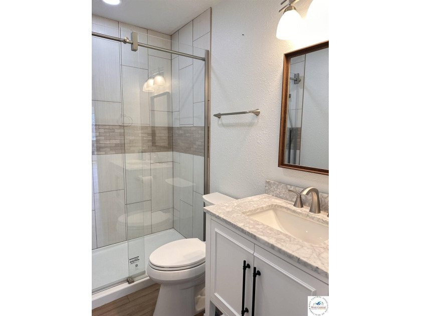 Fully Remodeled Home on 4 lots in a quiet lake development in - photo 29