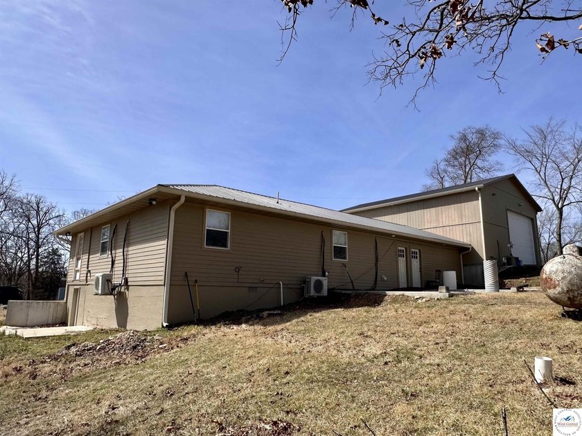 Fully Remodeled Home on 4 lots in a quiet lake development in - photo 36
