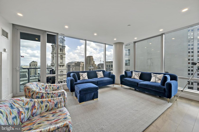 PARKING IS INCLUDED! PARKING VALUED OVER $100,000. FULLY - photo 2