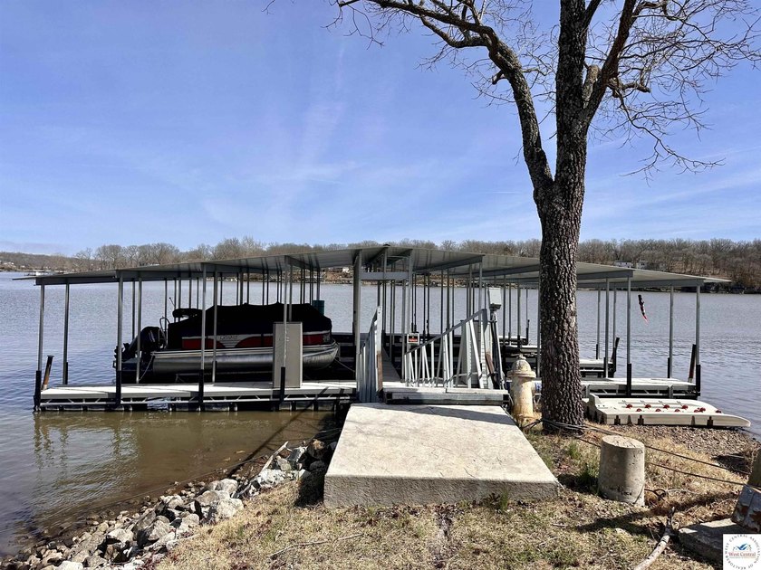 Fully Remodeled Home on 4 lots in a quiet lake development in - photo 44