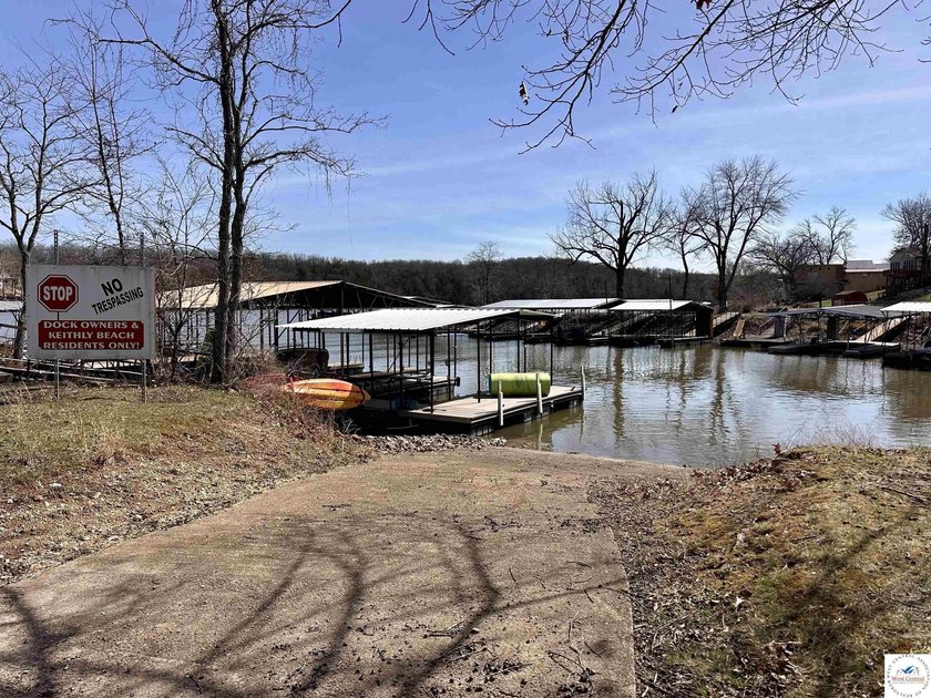 Fully Remodeled Home on 4 lots in a quiet lake development in - photo 45