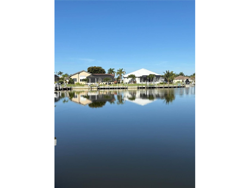 Beautiful waterfront lot in a prime location to build your dream - photo 6