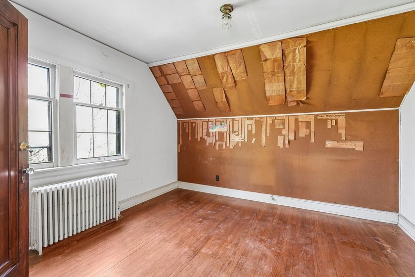 Set on a charming, tree-lined street in the heart of Fox Point - photo 15