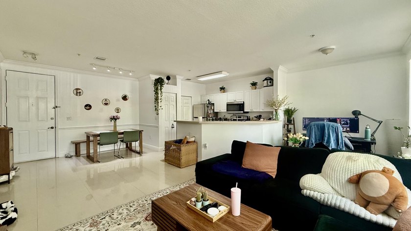 Beautiful 1/1 at Villaggio in Miramar. Mediterranean style gated - photo 10
