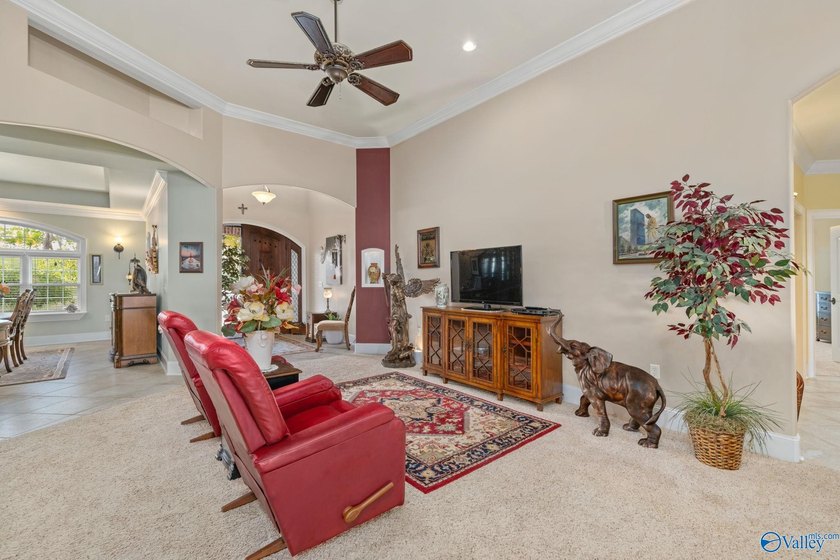 Stunning custom-built 3-bedroom, 2 bath home with beautiful - photo 16