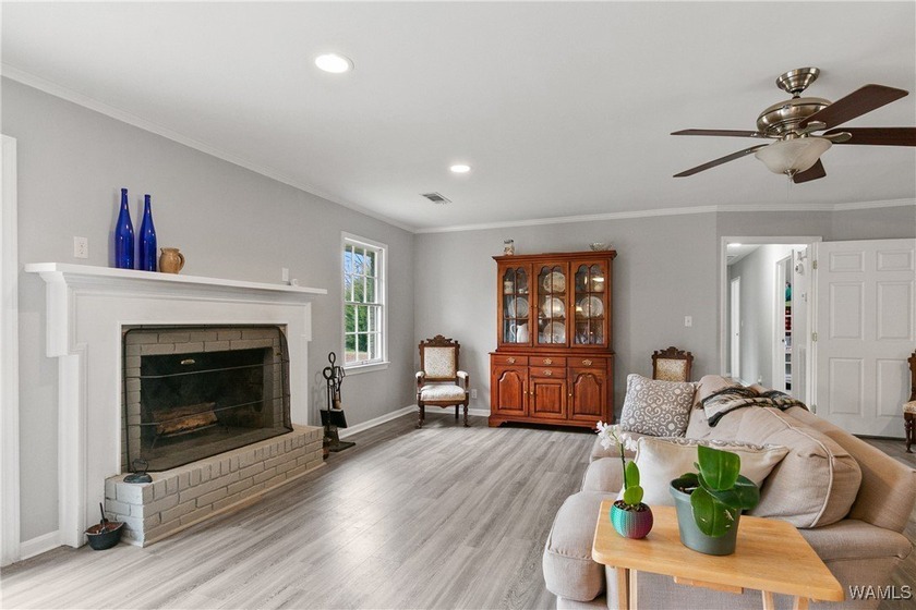 OPEN HOUSE April 19th from 2-4 pm! Enjoy space, comfort, and - photo 16
