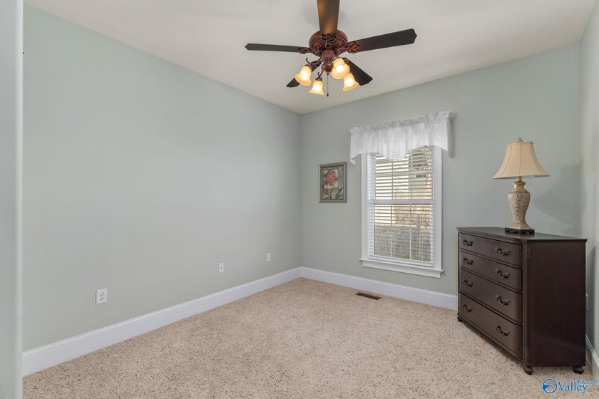 Stunning custom-built 3-bedroom, 2 bath home with beautiful - photo 26