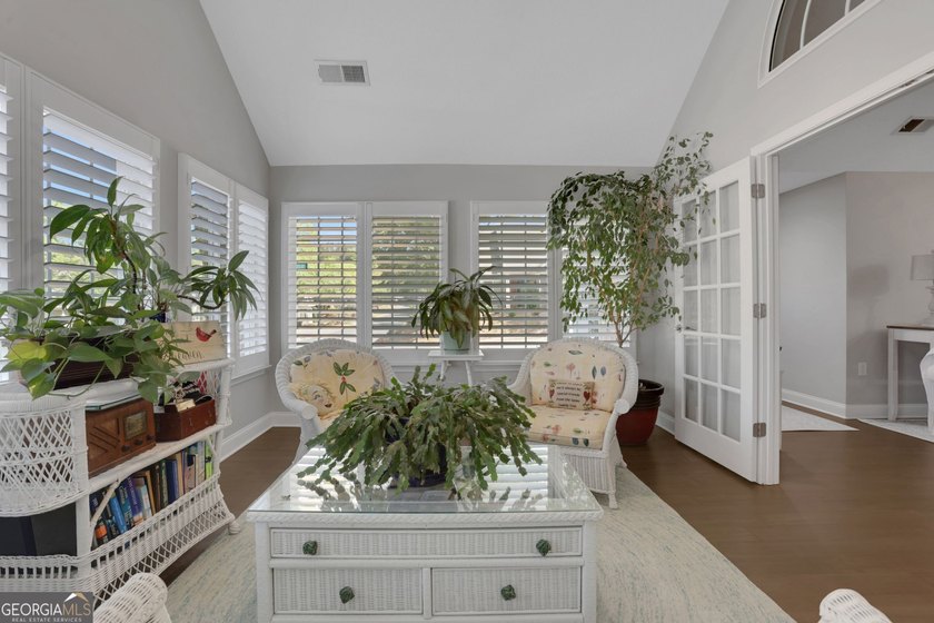 Beautifully updated and completely turnkey ranch home in the - photo 19