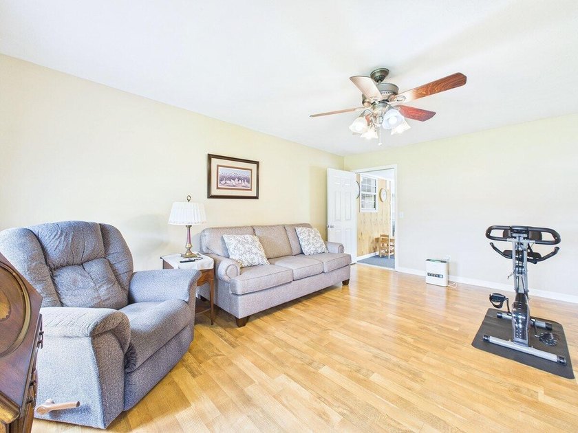 5 bed/3.5 bath. Nestled in a highly desirable area, this - photo 31